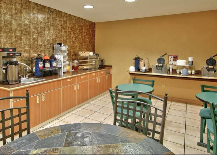 Western Skies Inn & Suites Los Lunas Екстер'єр фото